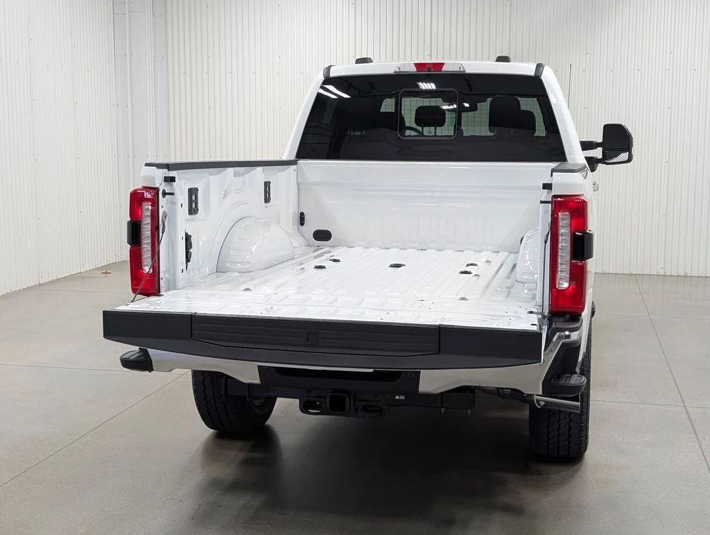 New 2026 Star White Metallic Tri-Coat Ford F-250® King Ranch® image 28