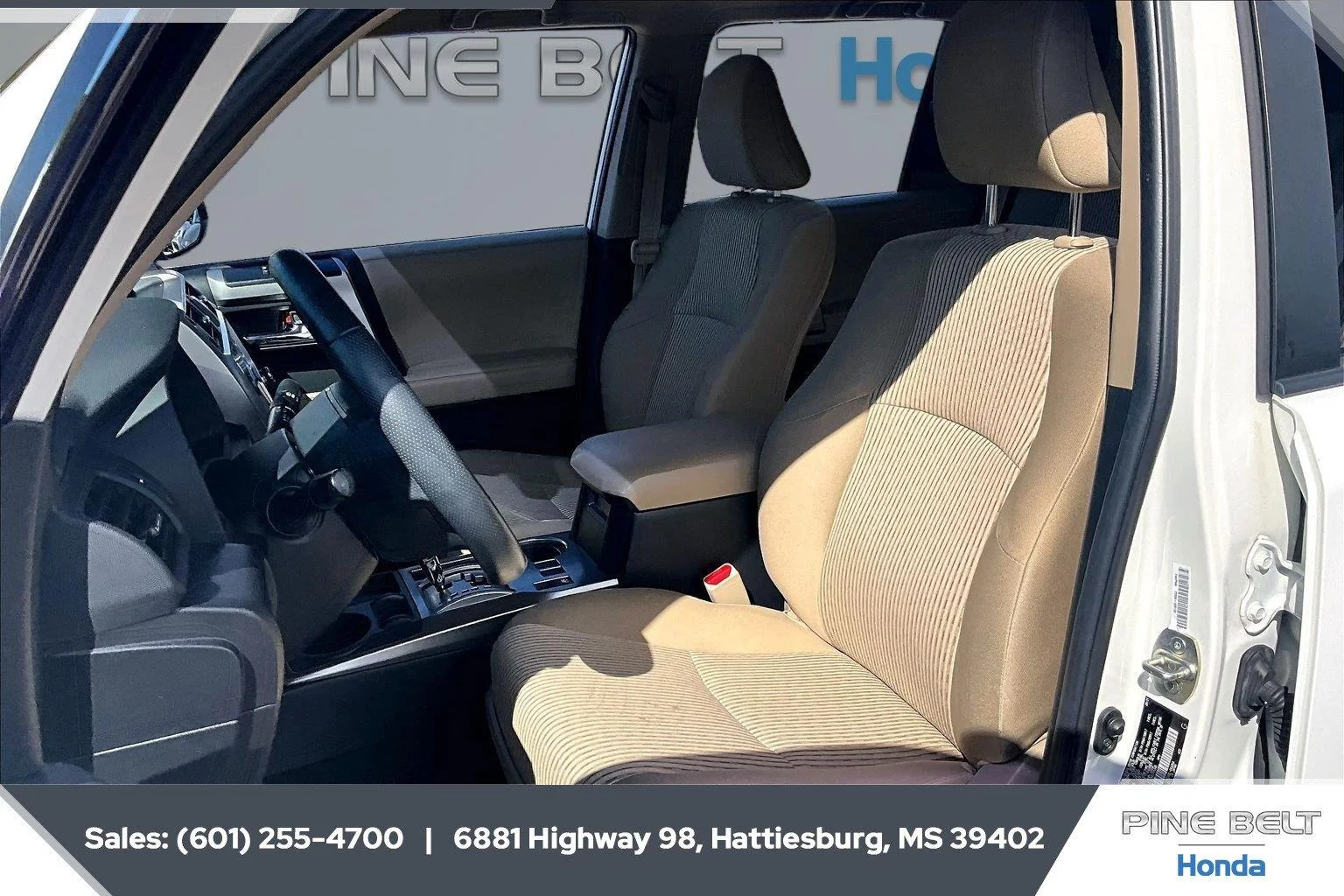 Used 2022 Super White Toyota SR5 image 18