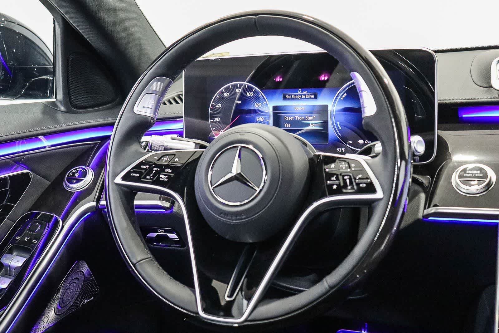 New 2026 Black Mercedes-Benz S 580e image 17