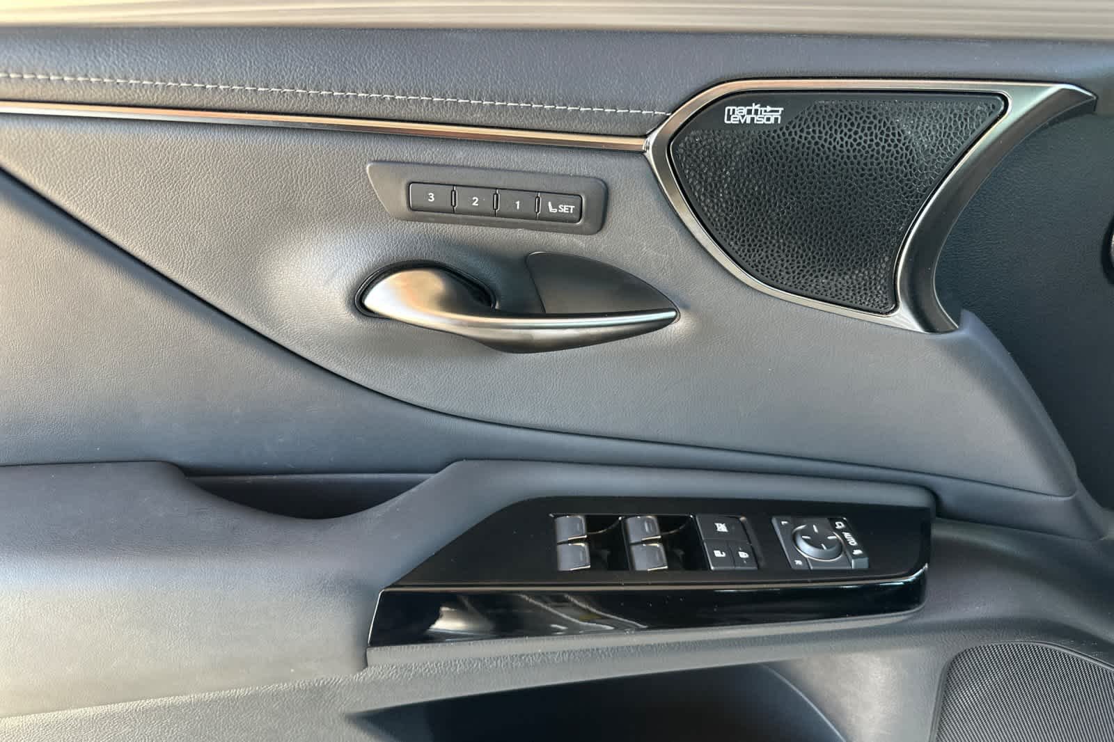 Certified Used 2023 Iridium Lexus F SPORT Handling image 12
