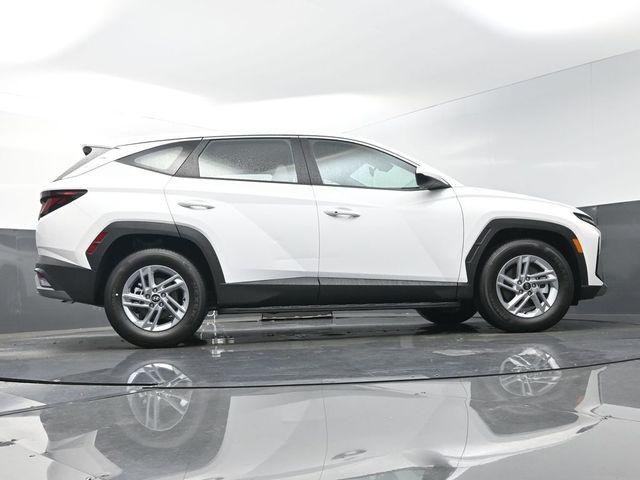 New 2026 White Hyundai SE FWD image 85