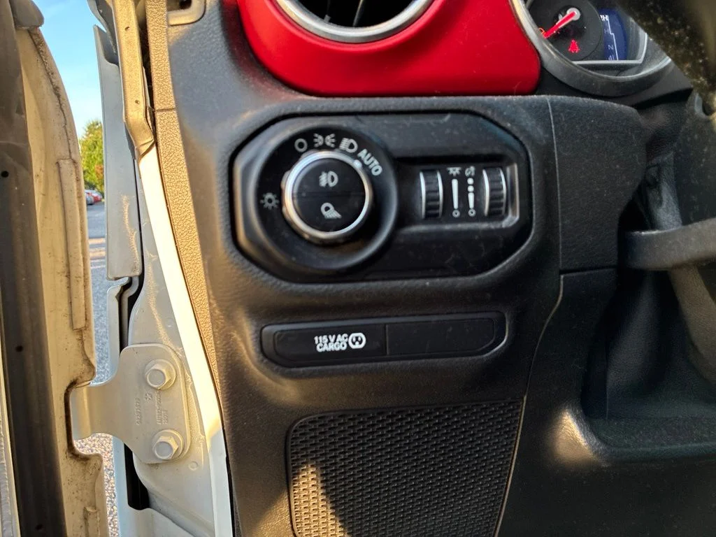 Used 2020 White Jeep Rubicon image 13