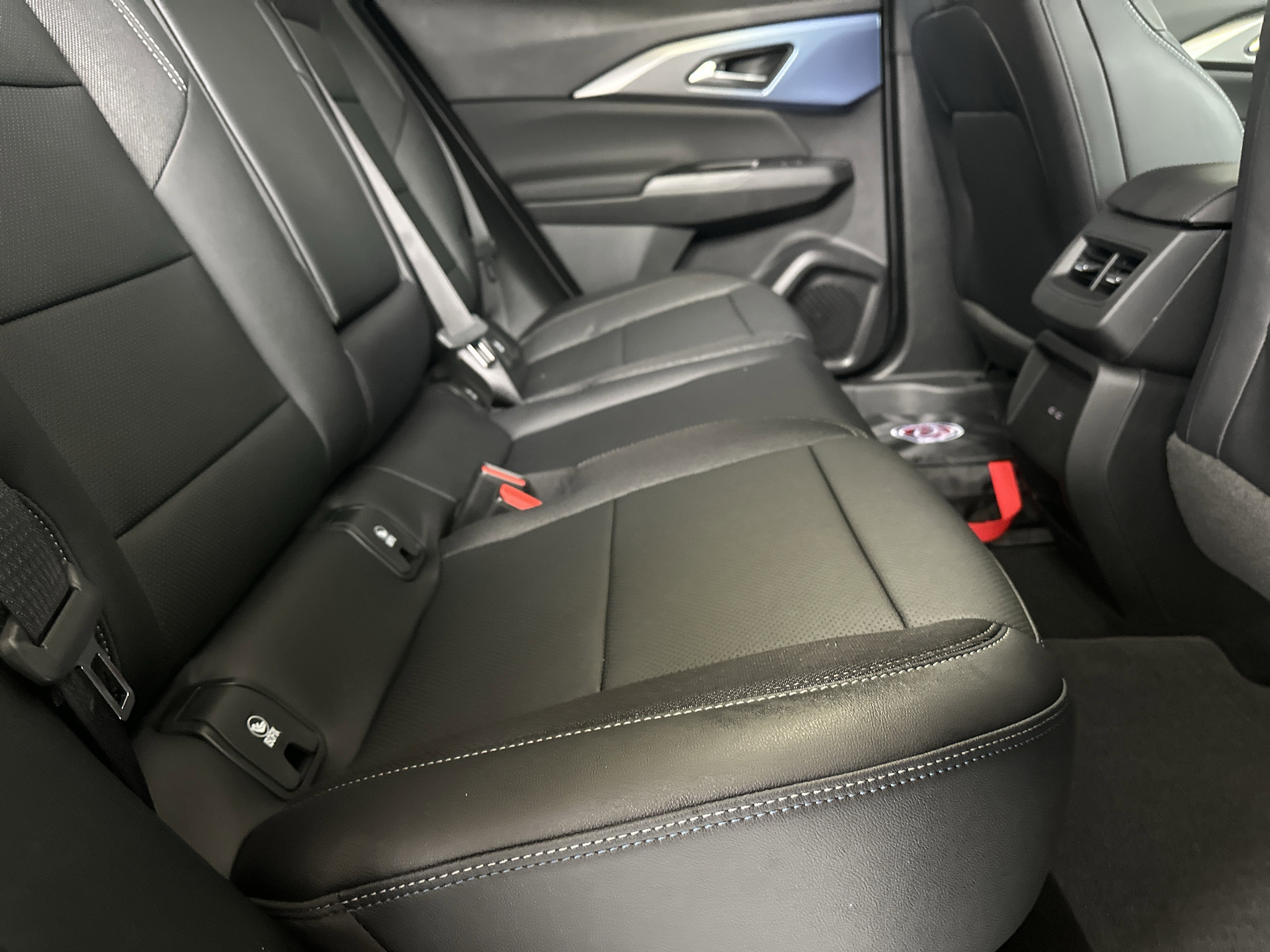 2026 Chevrolet Equinox EV 2LT - Photo 16