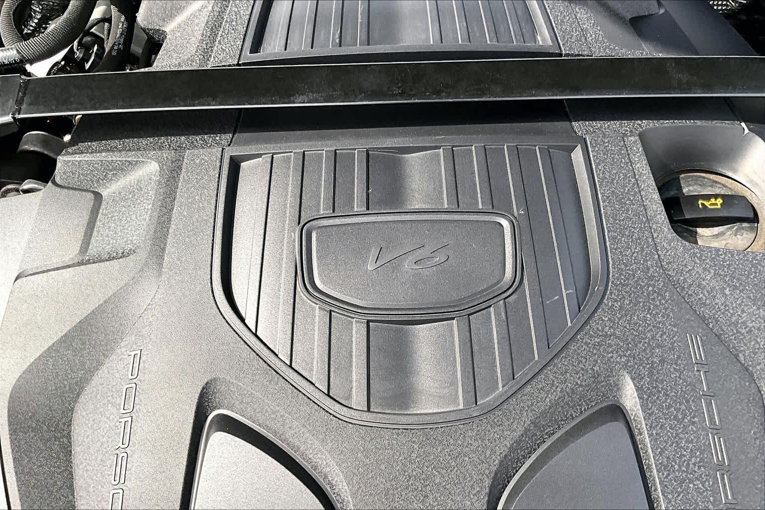 Used 2023 Black Porsche  image 31
