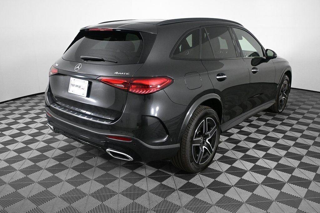 New 2025 Graphite Grey Metallic Mercedes-Benz GLC 300 image 22