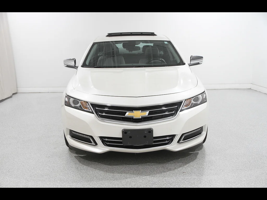 Used 2014 White Diamond Tricoat Chevrolet LTZ image 2