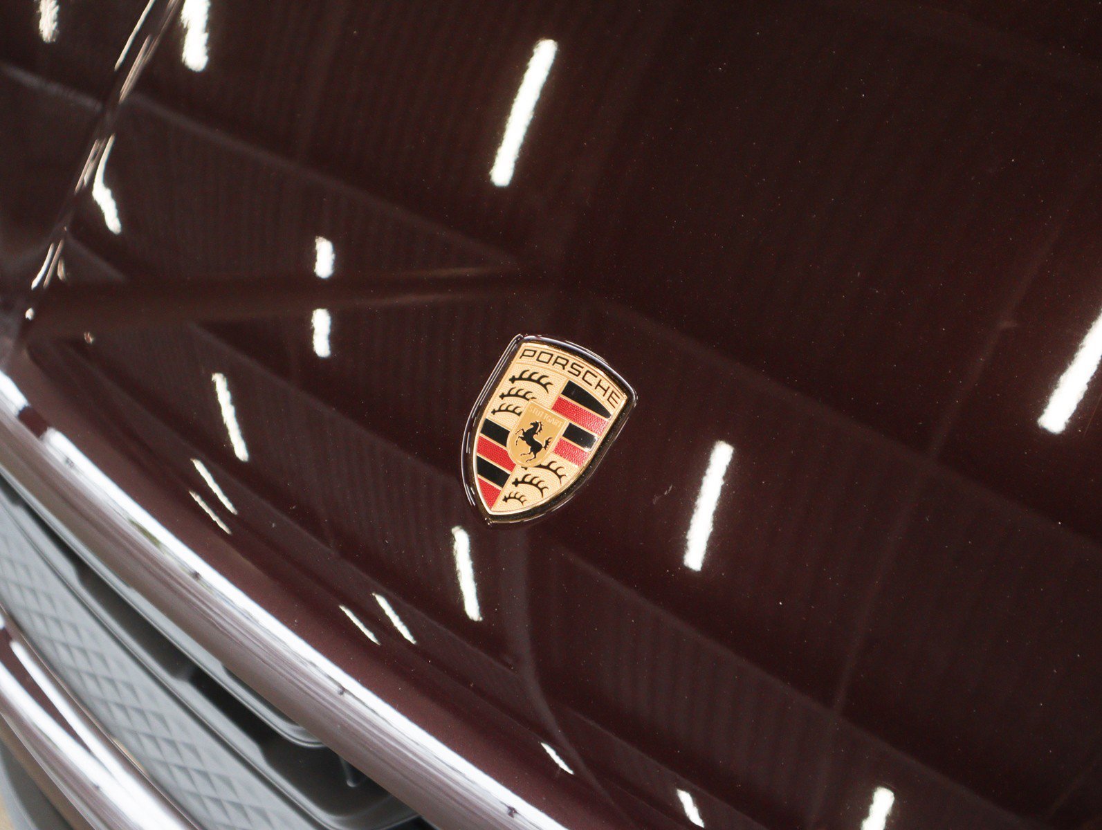 Used 2024 Copper Ruby Metallic Porsche  image 25