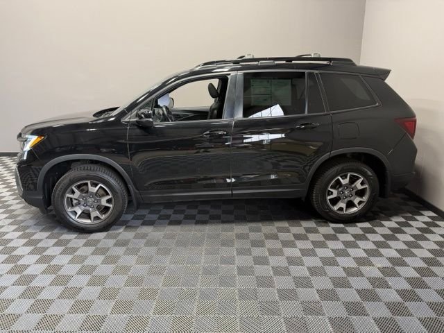 Used 2023 Crystal Black Pearl Honda TrailSport image 6