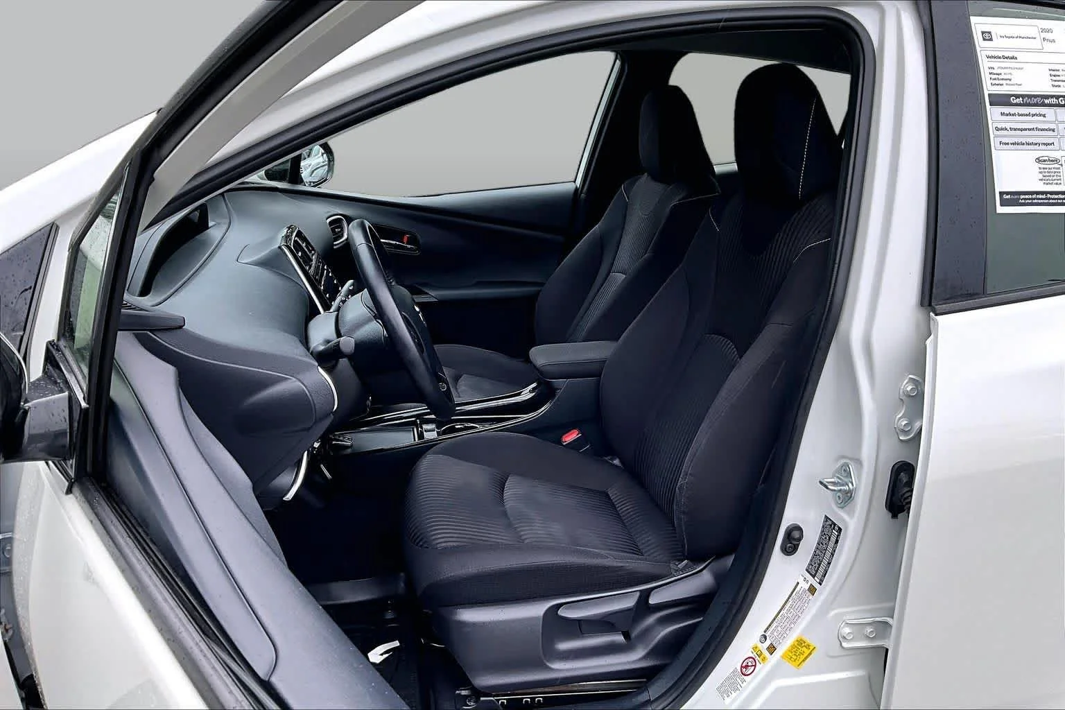 Used 2020 Blizzard Pearl Toyota LE image 9