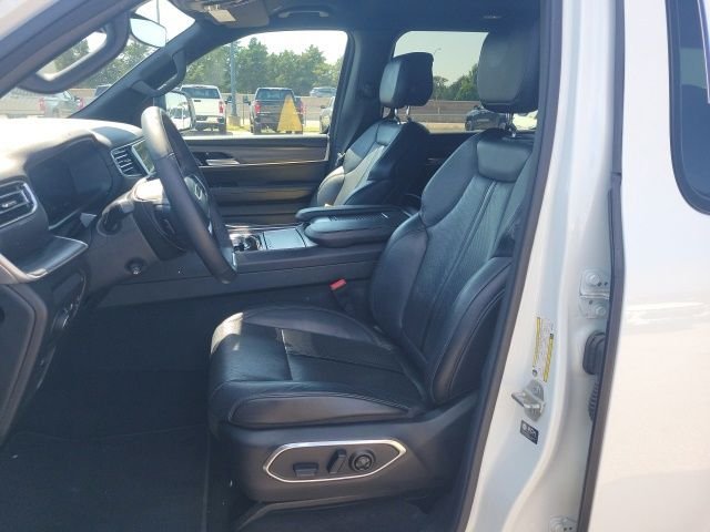 Used 2024 White Jeep Series II image 18