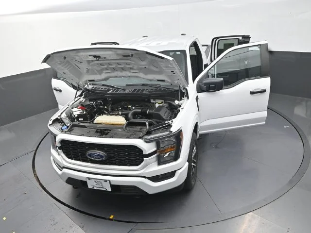 Used 2023 White Ford XL image 29