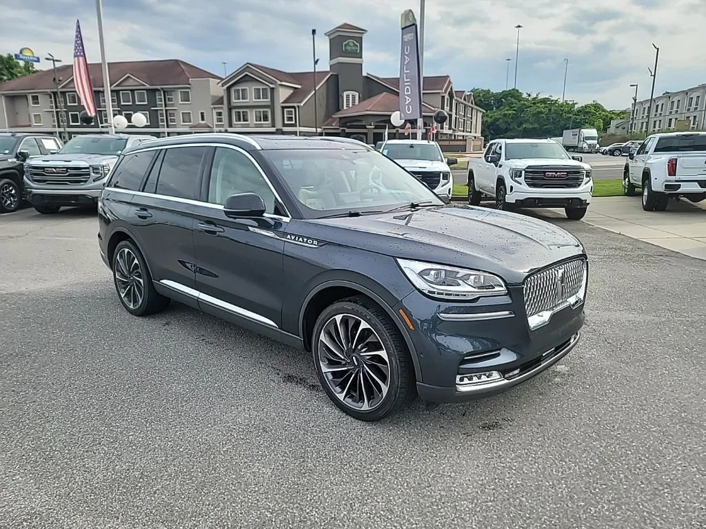 2022 Lincoln Aviator Reserve AWD's photo