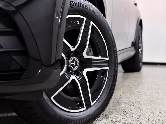 New 2027 Black Mercedes-Benz GLC 350e image 9