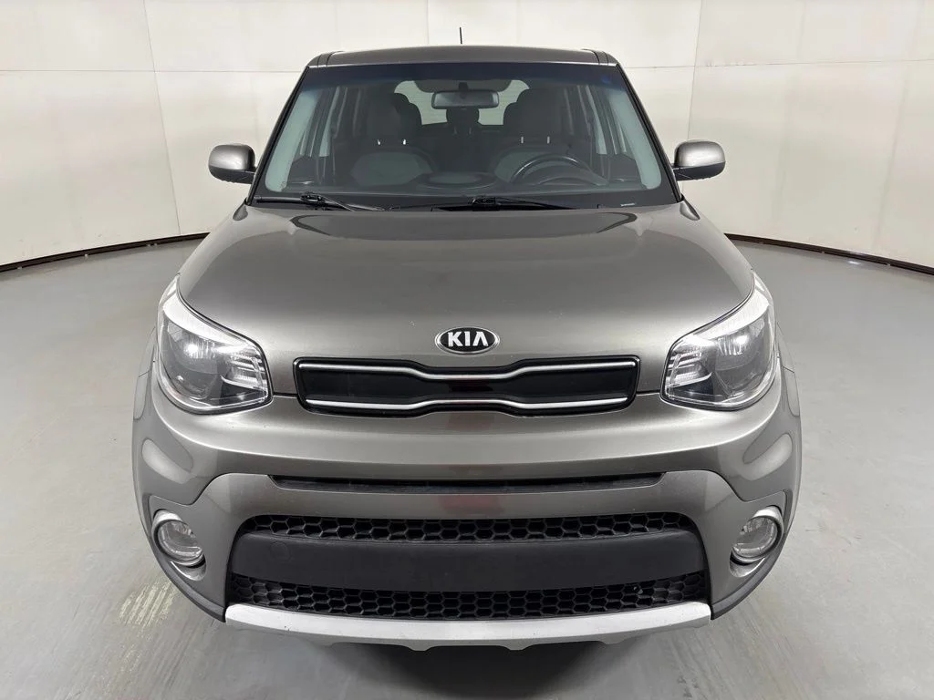 Used 2019 Gray Kia Plus image 3