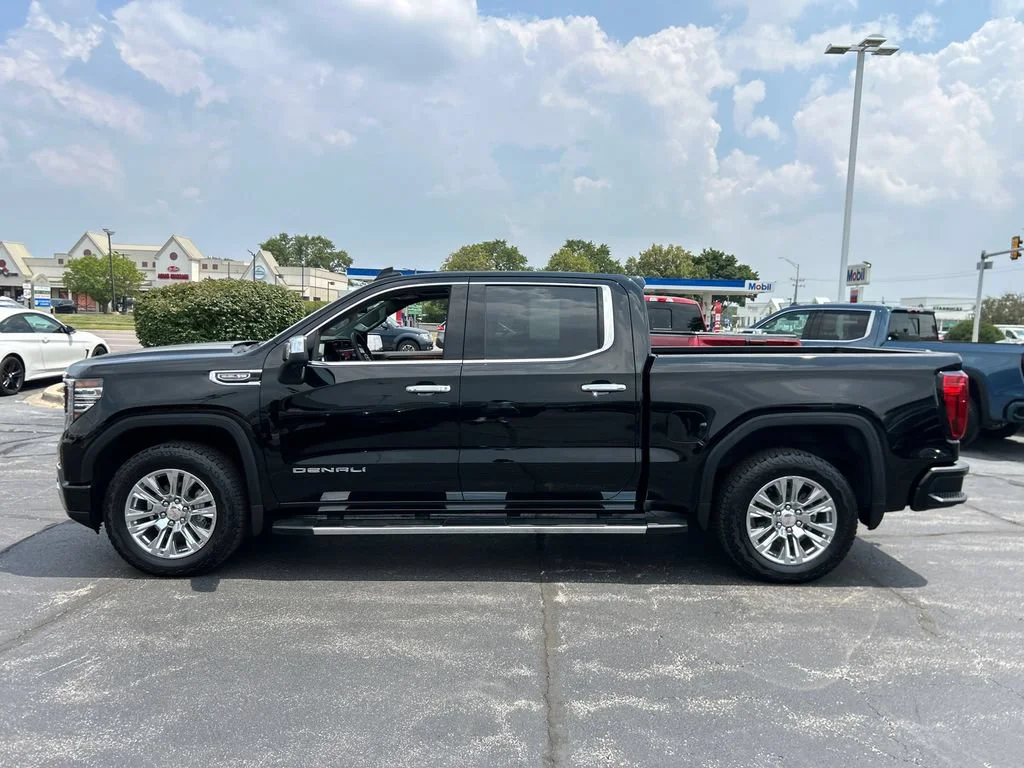 2026 GMC Sierra 1500 Denali - Photo 12