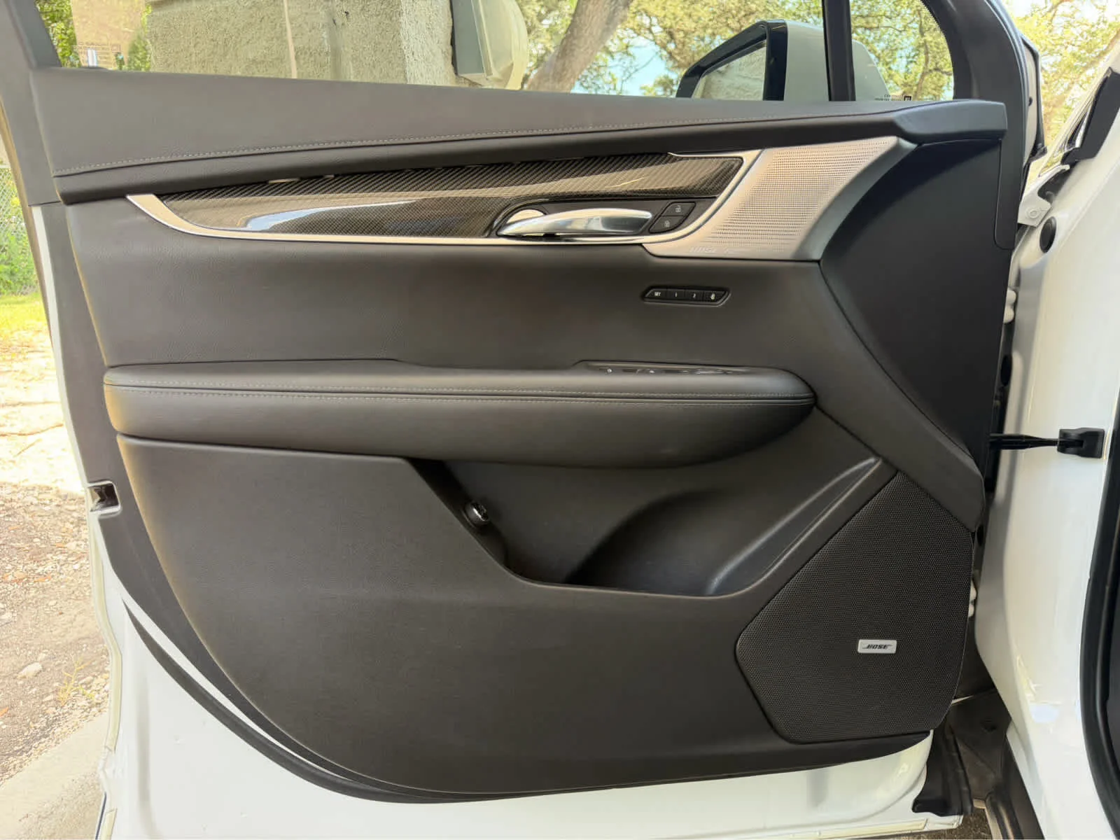 Used 2021 Crystal White Tricoat Cadillac Sport image 13