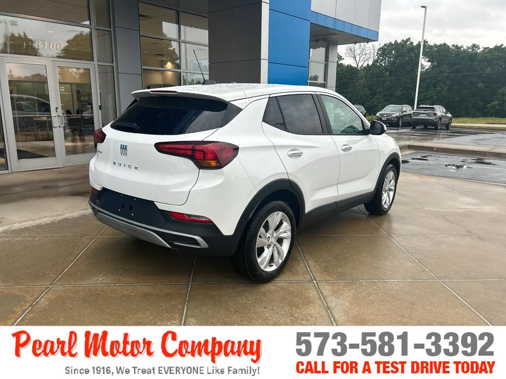 New 2026 Summit White Buick Preferred image 4