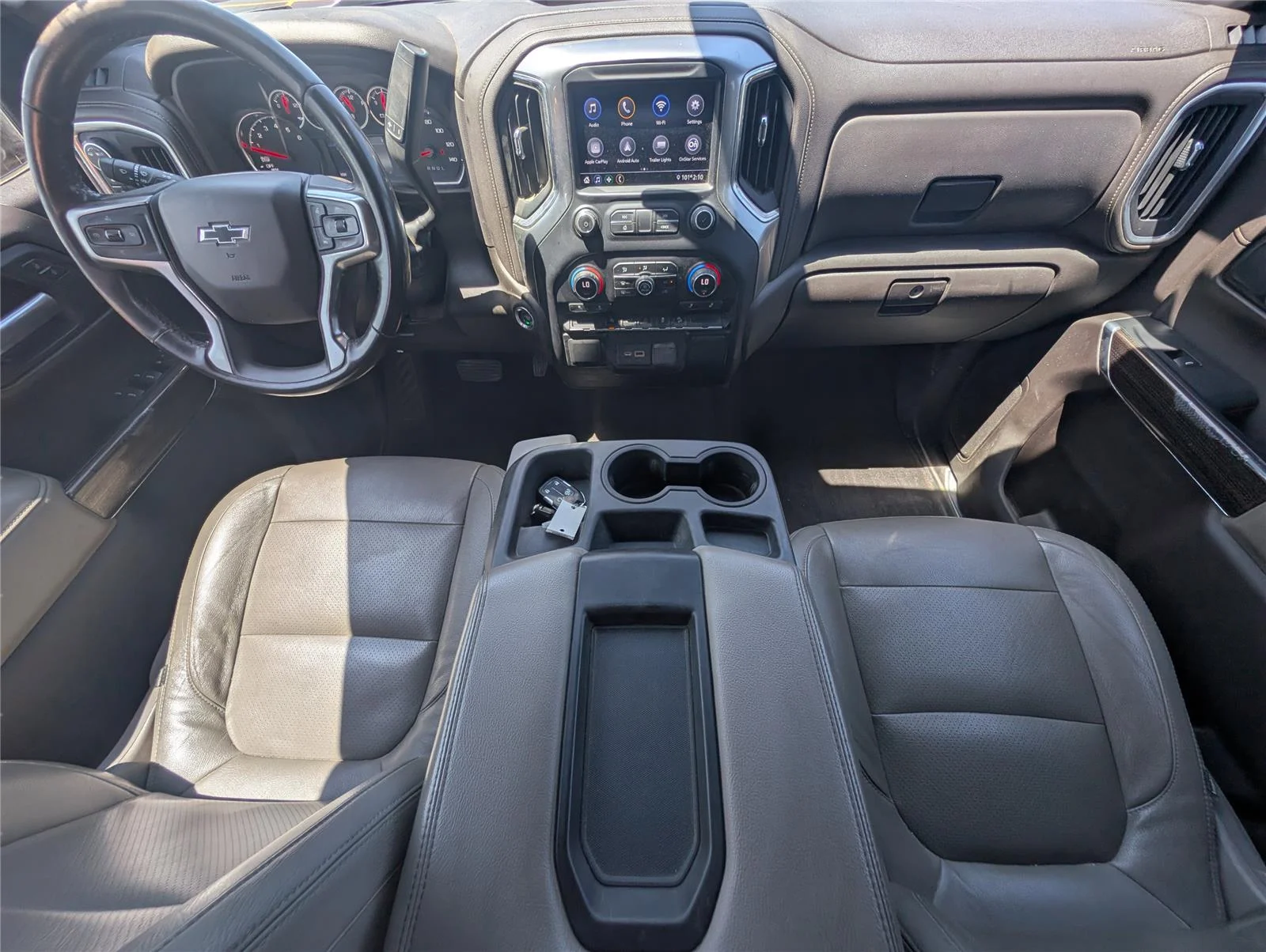 Used 2022 Iridescent Pearl Tricoat Chevrolet RST image 28