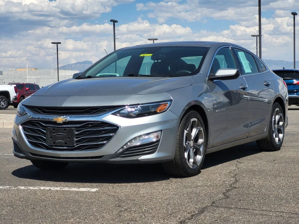 Used 2024 Sterling Gray Metallic Chevrolet 1LT image 4