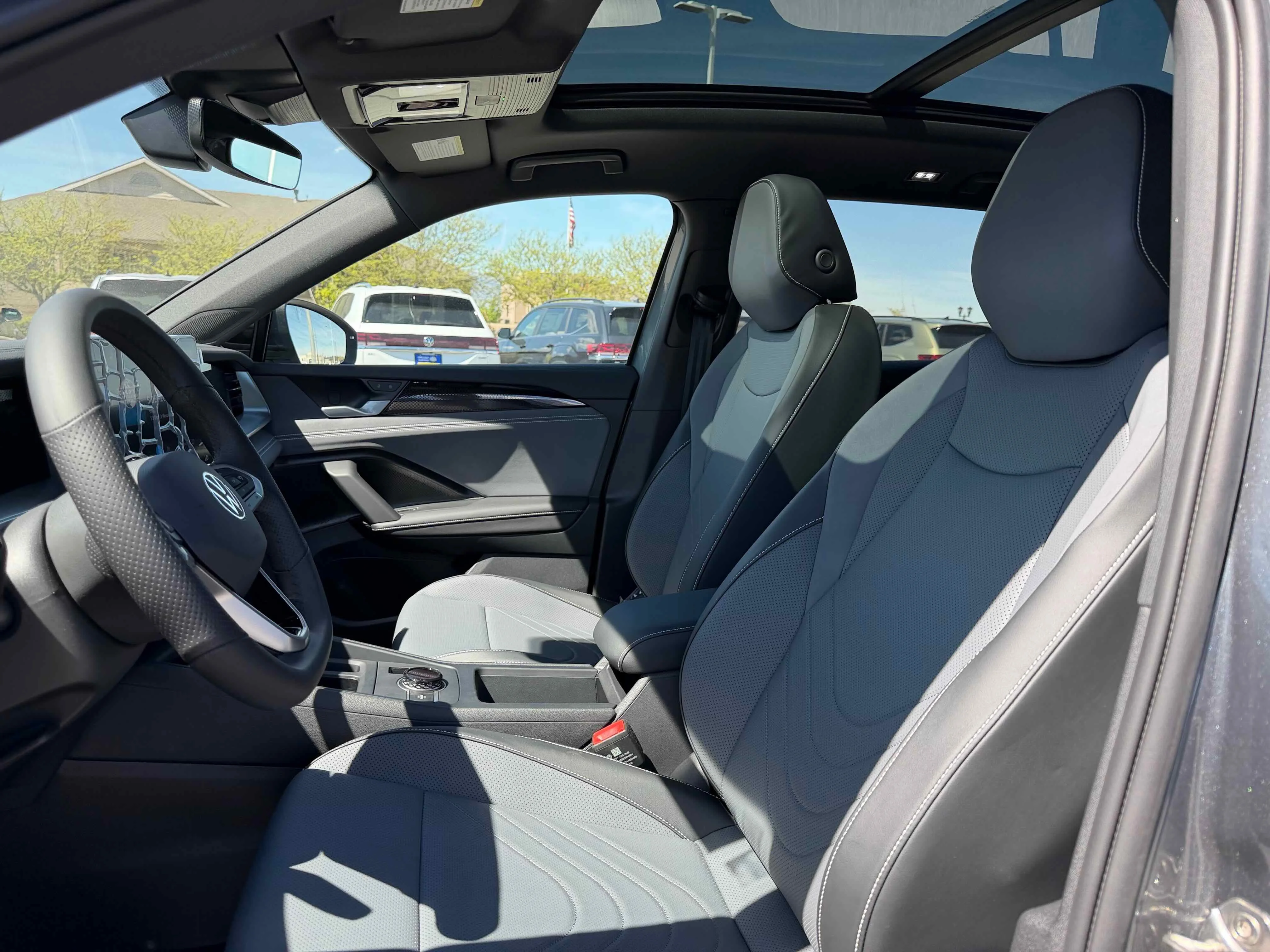 New 2026 Platinum Gray Volkswagen SE R-Line Black image 4