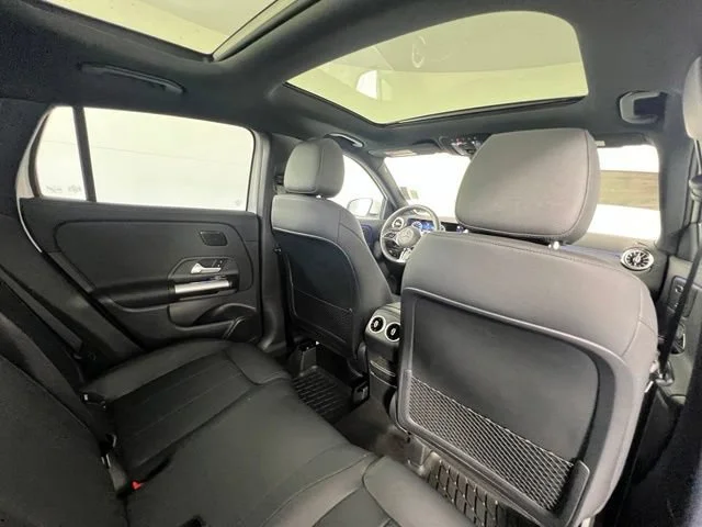 New 2026 Polar White Mercedes-Benz GLA 250 image 81