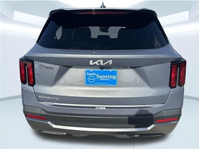 Used 2024 Silver Kia S image 7