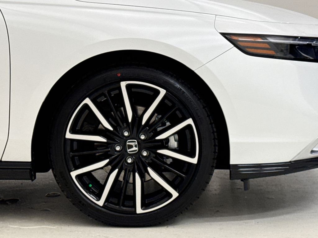 2026 Honda Accord Hybrid Touring - Photo 6