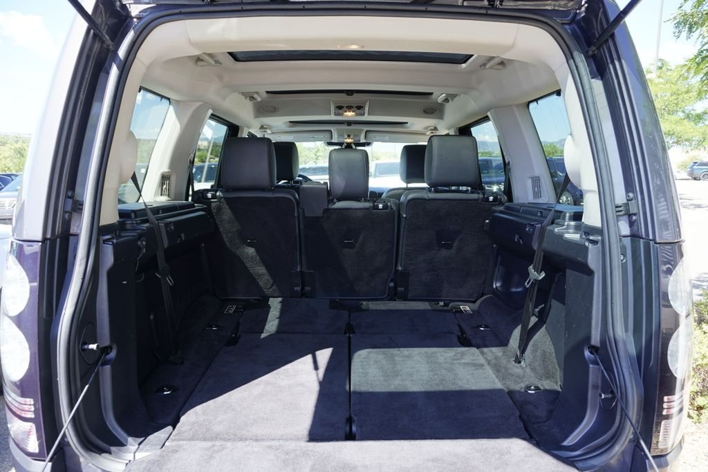 Used 2016 Gray Land Rover HSE image 31
