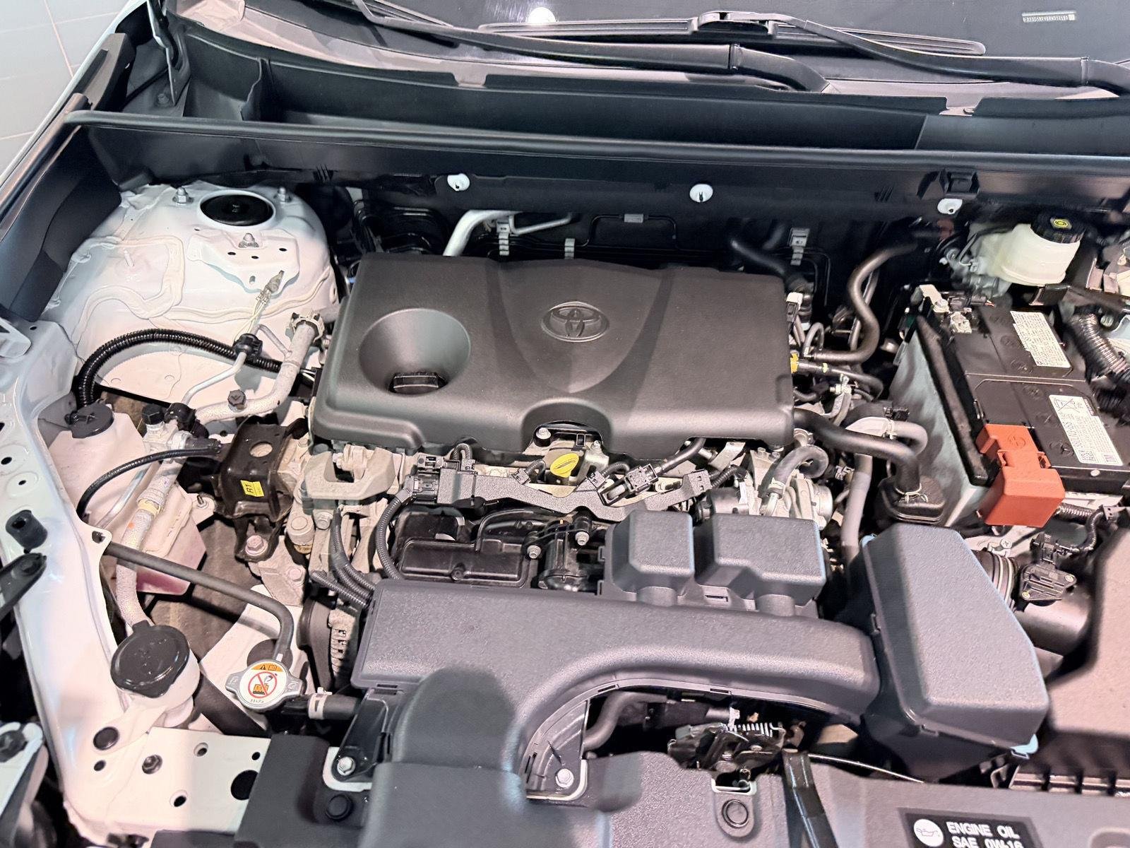 Used 2024 Wind Chill Pearl Toyota XLE Premium image 49