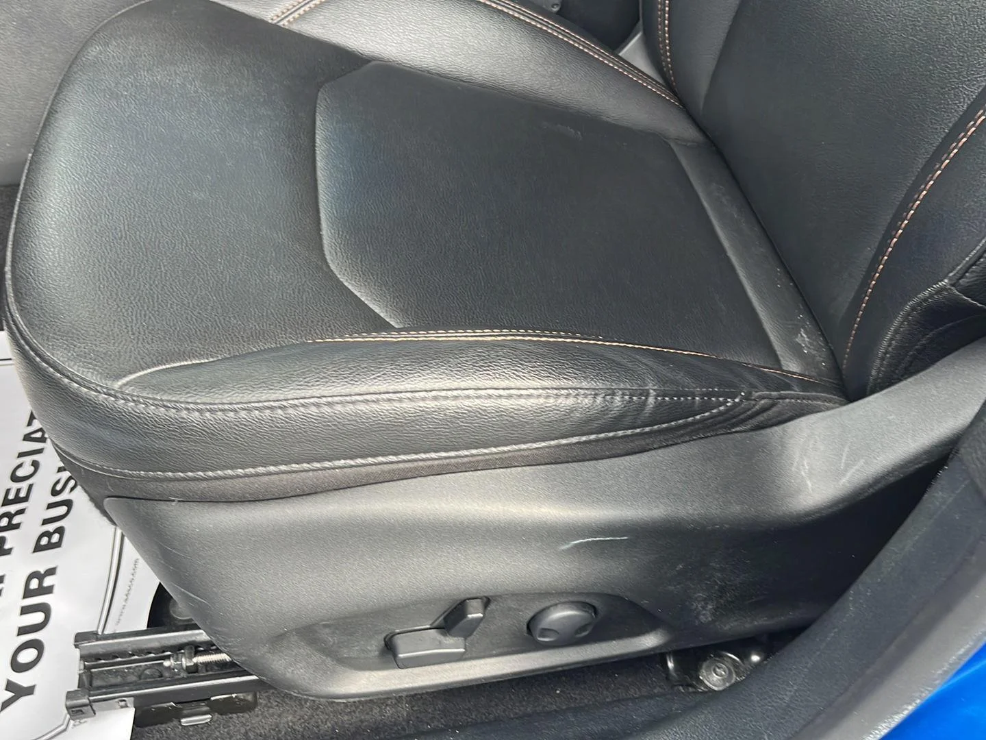 Used 2024 Hydro Blue Pearlcoat Jeep Latitude Lux image 20