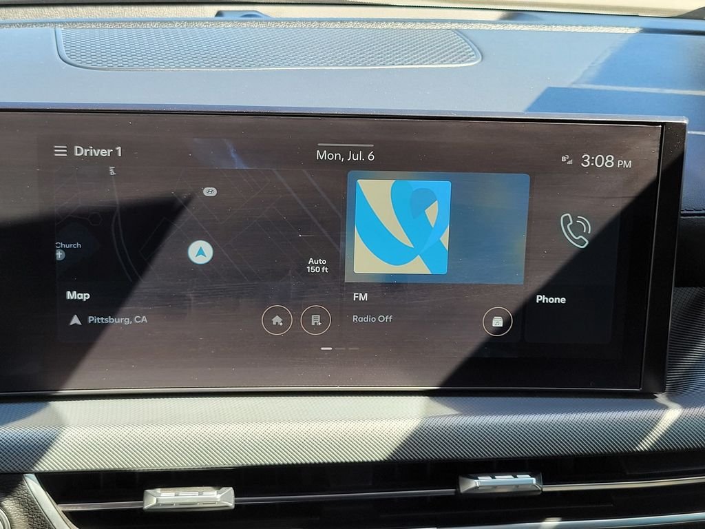 Used 2024 White Hyundai SEL image 17