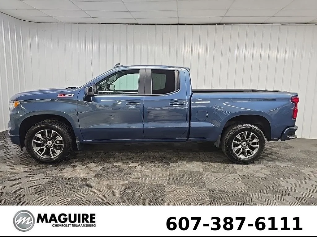 Used 2024 Blue Chevrolet RST image 5