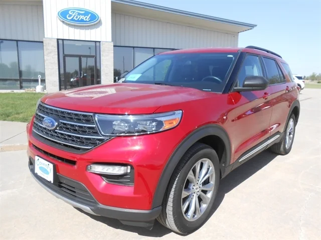 2022 Ford Explorer XLT 4WD's photo