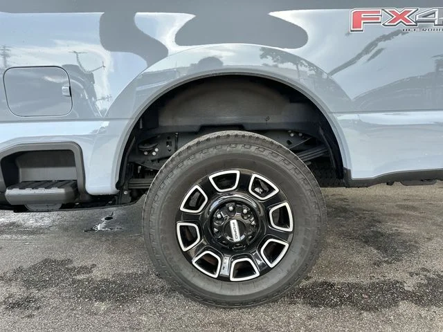 Used 2025 Gray Ford Platinum image 10