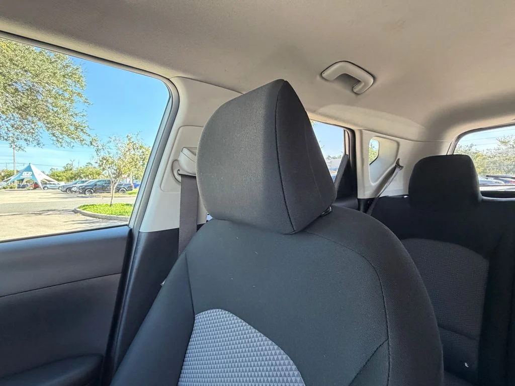2024 Kia Soul LX - Photo 30
