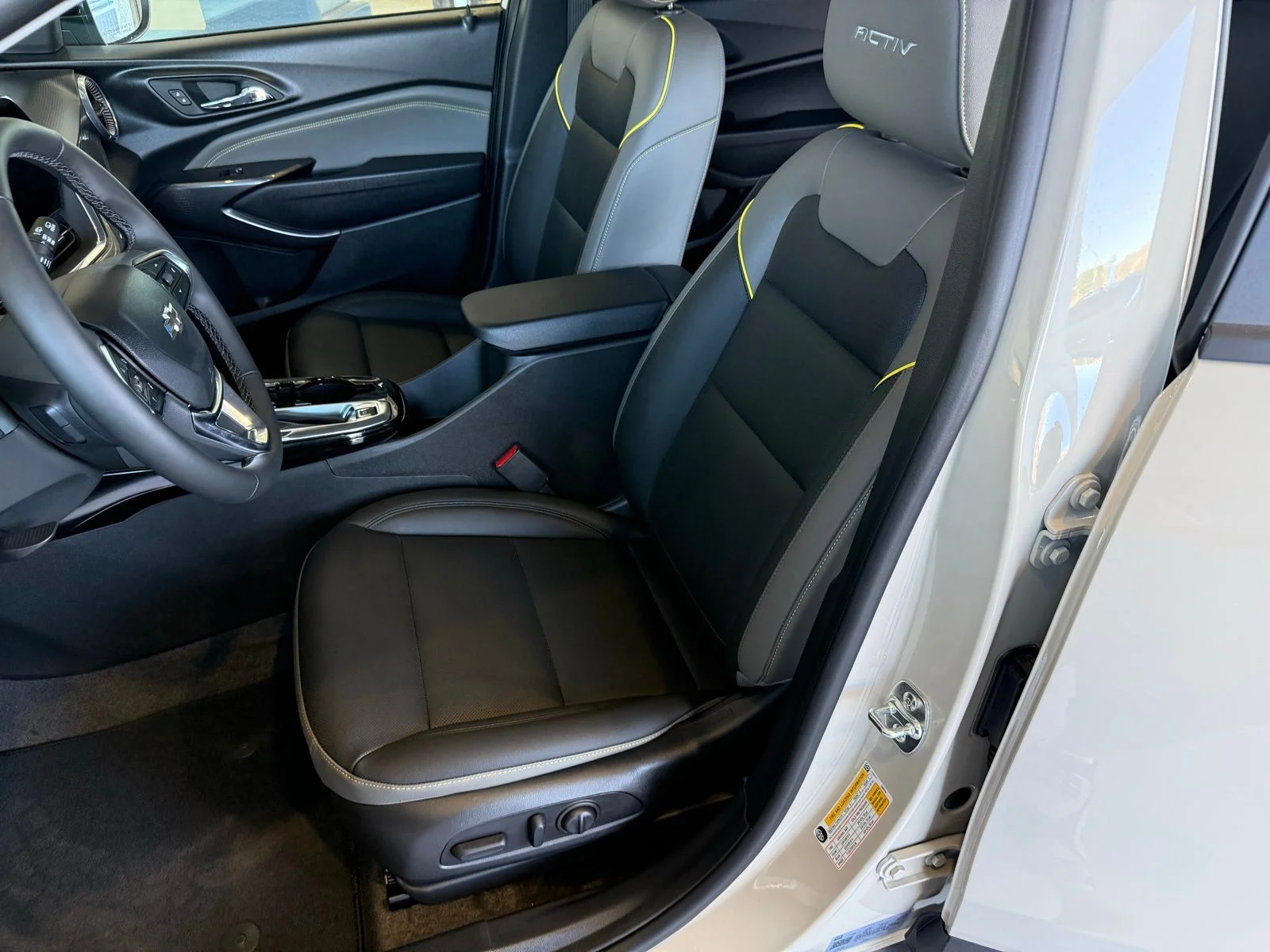 New 2026 White Chevrolet ACTIV image 29
