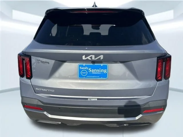 Used 2024 Silver Kia S image 7