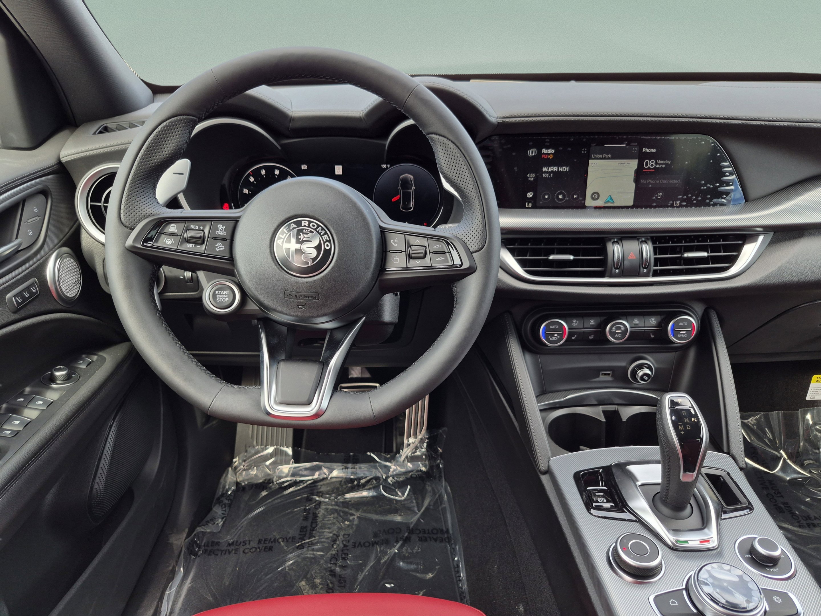 New 2026 Moonlight Gray Metallic Alfa Romeo  image 27
