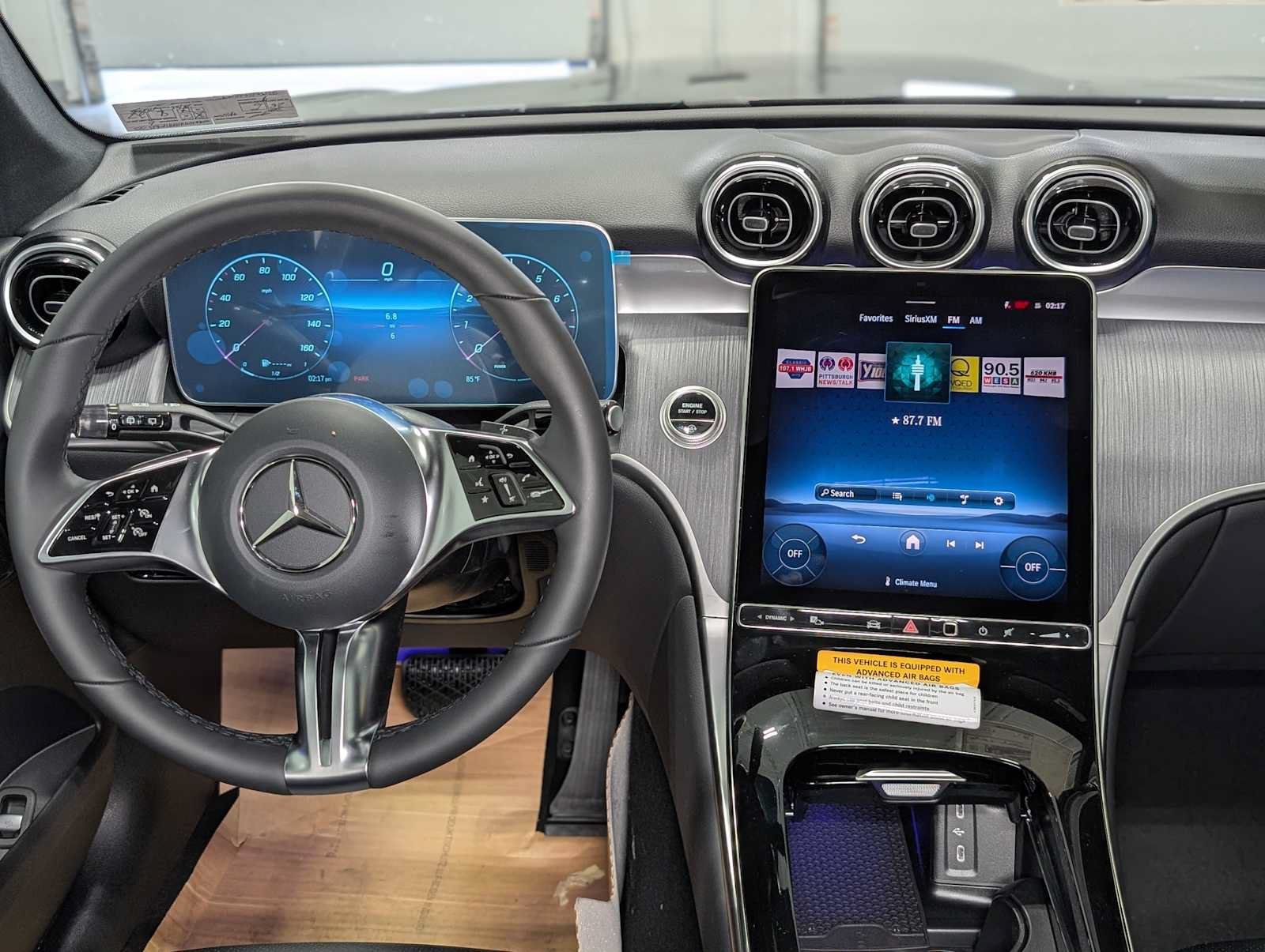 New 2026 Black Mercedes-Benz GLC 300 image 5
