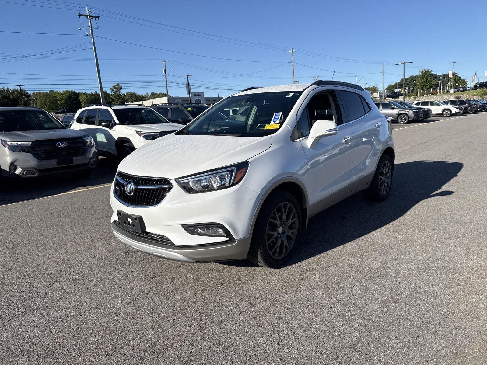 Used 2019 White Frost Tricoat Buick Sport Touring image 6