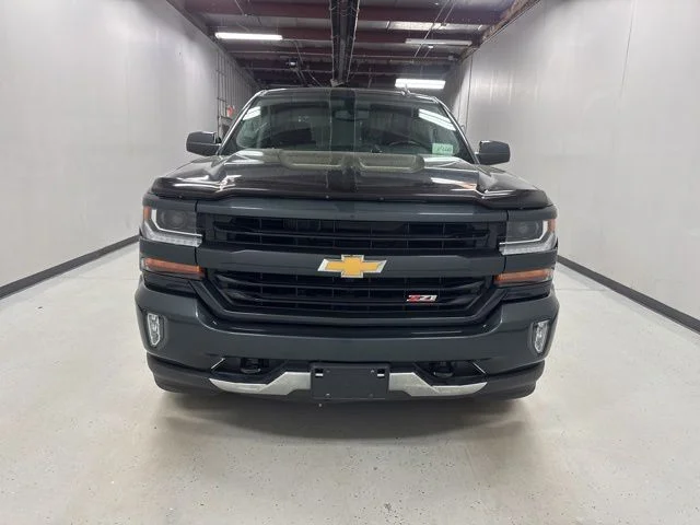 Used 2017 Gray Chevrolet LT image 2