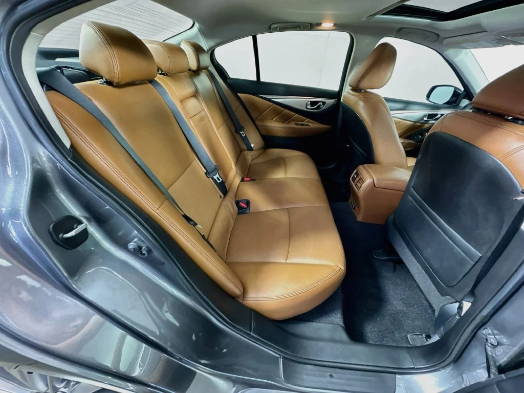 Certified Used 2023 Gray INFINITI LUXE image 36