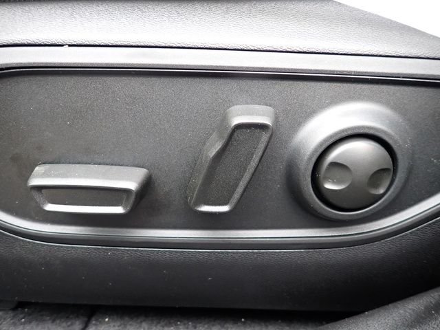 New 2026 Sting-Gray Clear-Coat Exterior Paint Jeep Laredo image 17