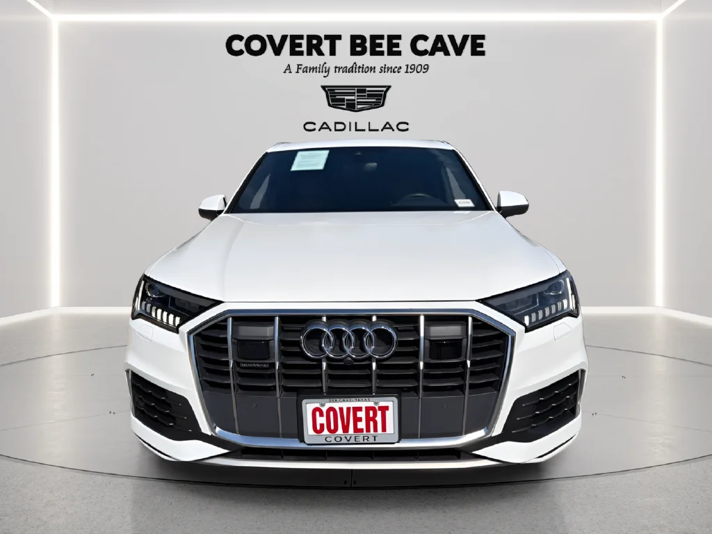 Used 2023  Audi 55 Premium image 2