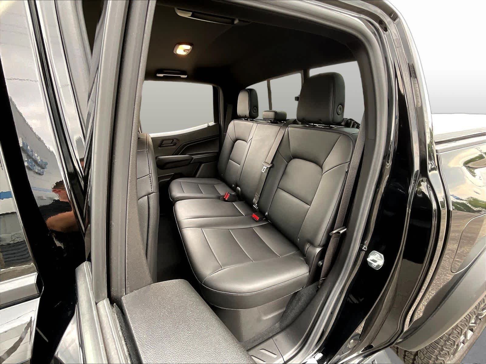 2025 Chevrolet Colorado Trail Boss - Photo 25