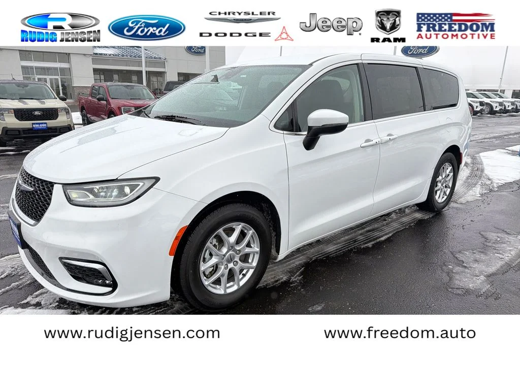 2023 Chrysler Pacifica
