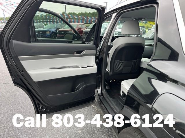 Used 2025 Black Hyundai SEL image 9