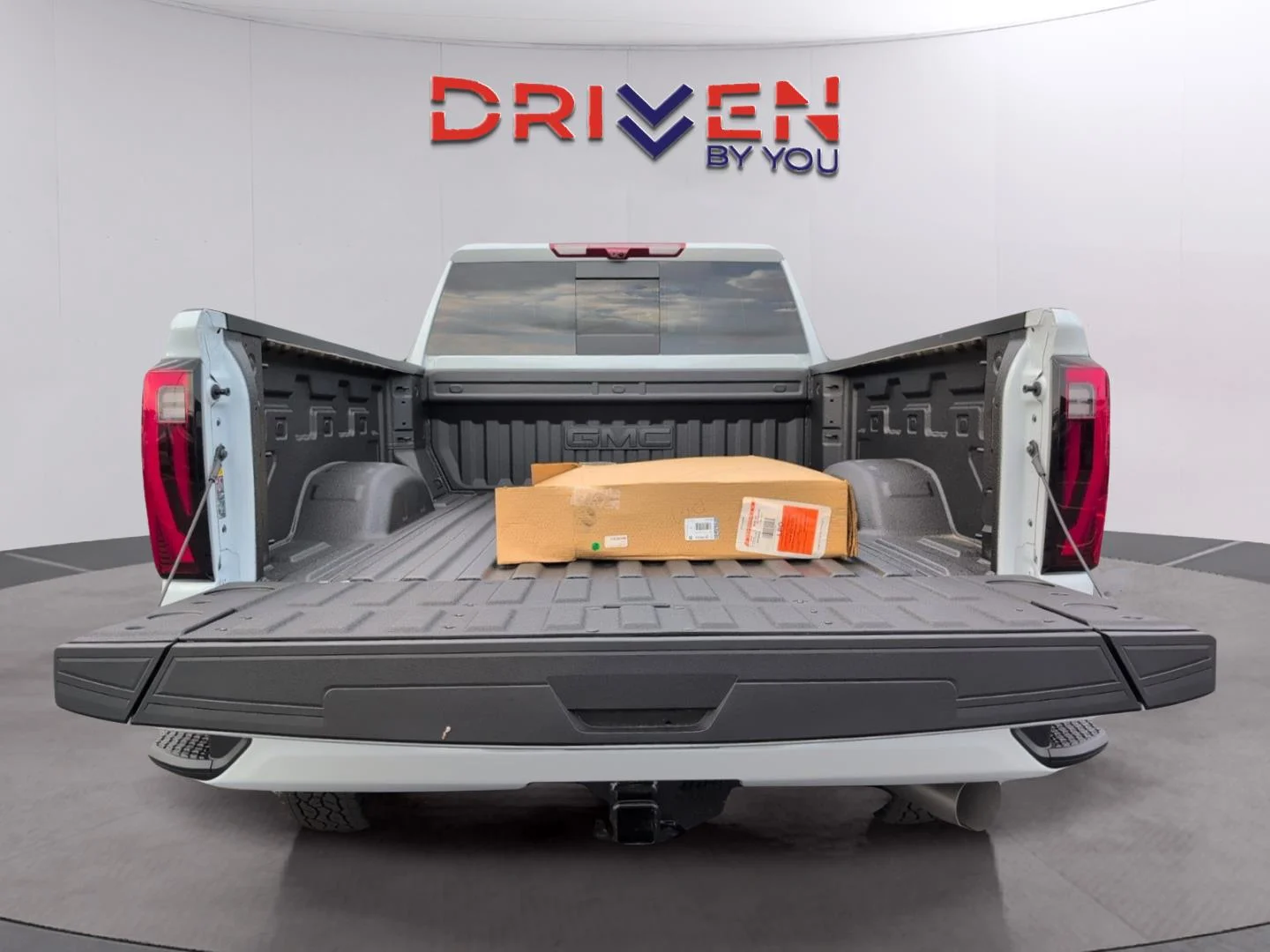 New 2026 Glacier White Tricoat GMC Denali Ultimate image 32