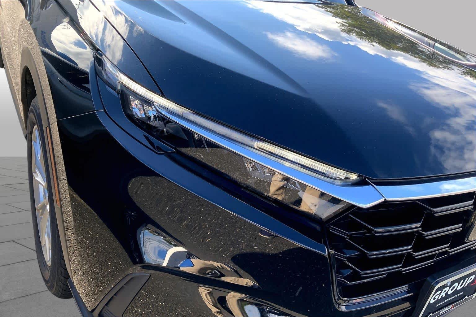 Certified Used 2024 Crystal Black Pearl Honda EX image 27