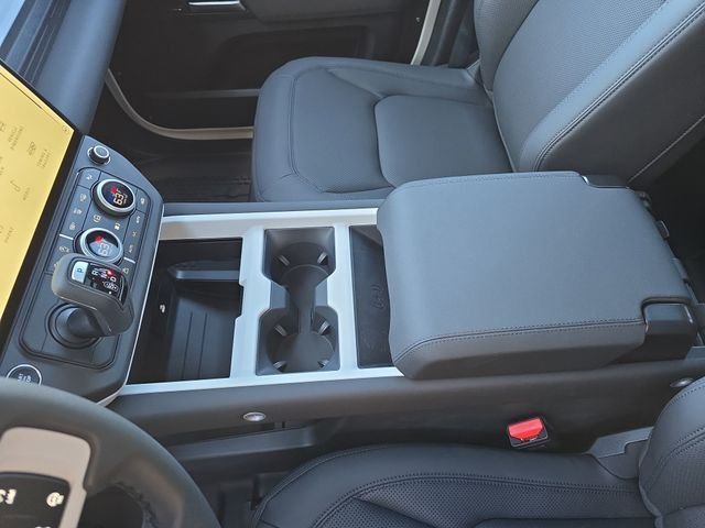 2026 Land Rover Defender S - Photo 16